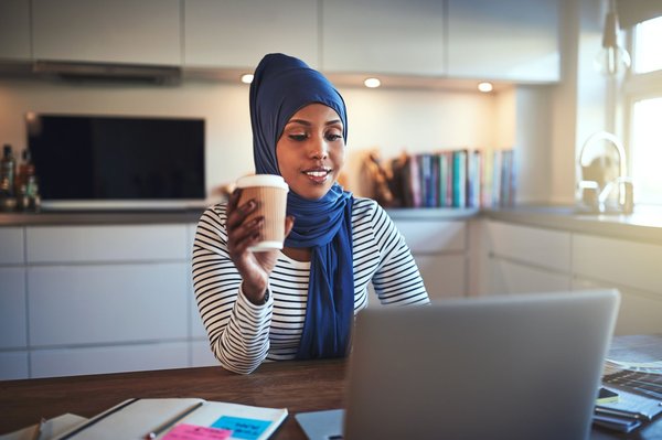 Apprendre l'arabe en ligne : des cours adaptés à tous les niveaux